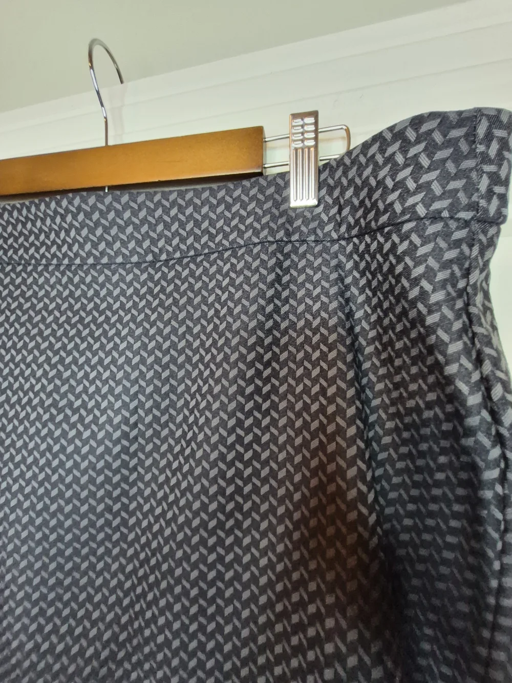 Elle Navy Black Textured Pencil Skirt Large